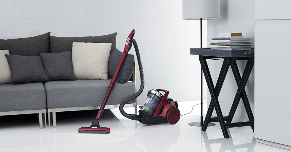 Hitachi vacuum cleaner power boost cyclone made in japan red